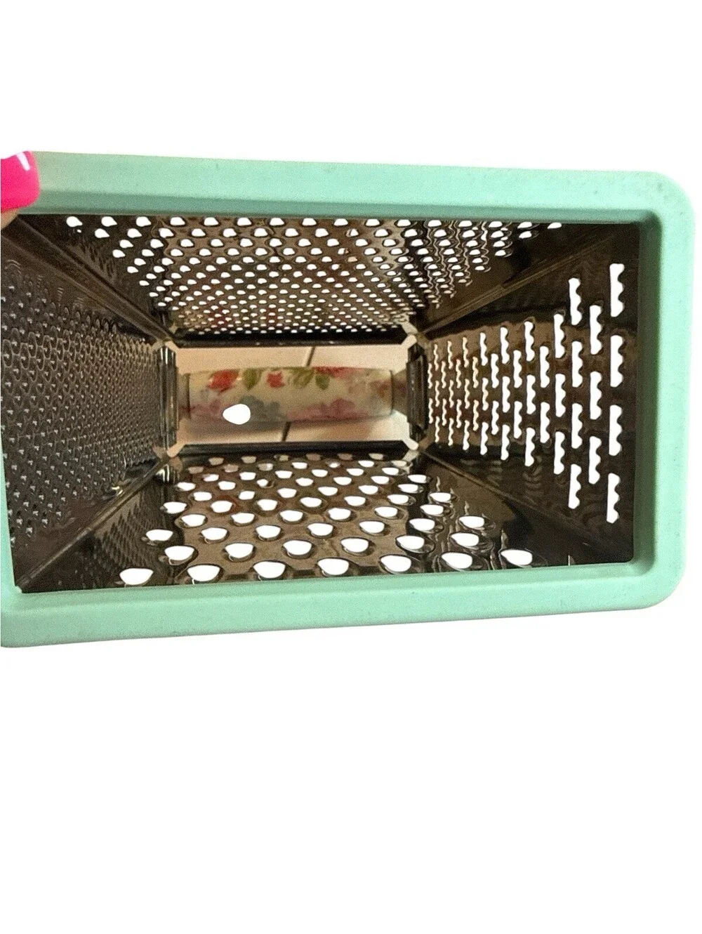 Pioneer Woman Cheese Grater with Storage Container 12